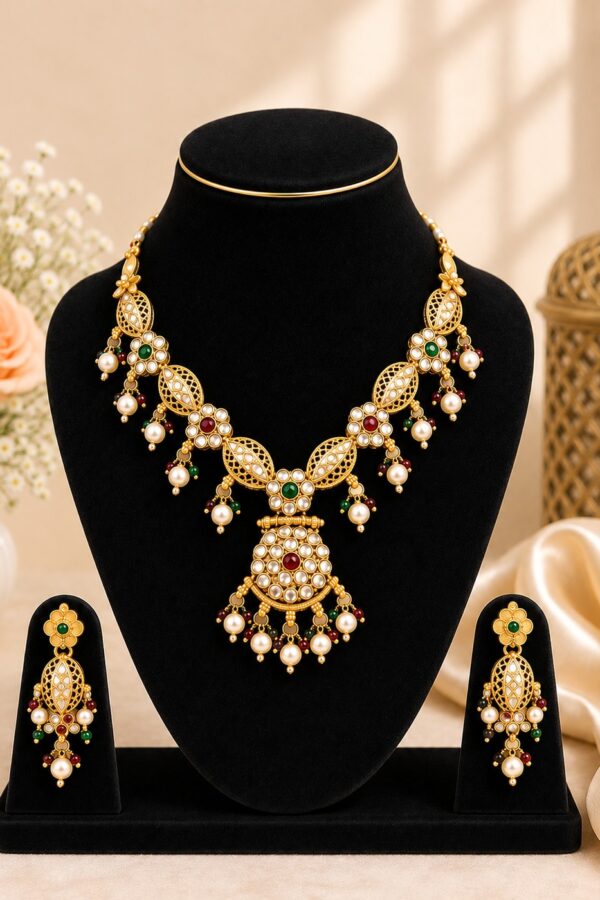 Rajwadi Kundan Necklace Set