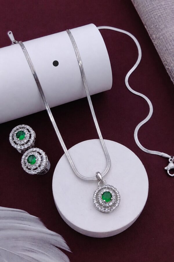 green ad penadant set