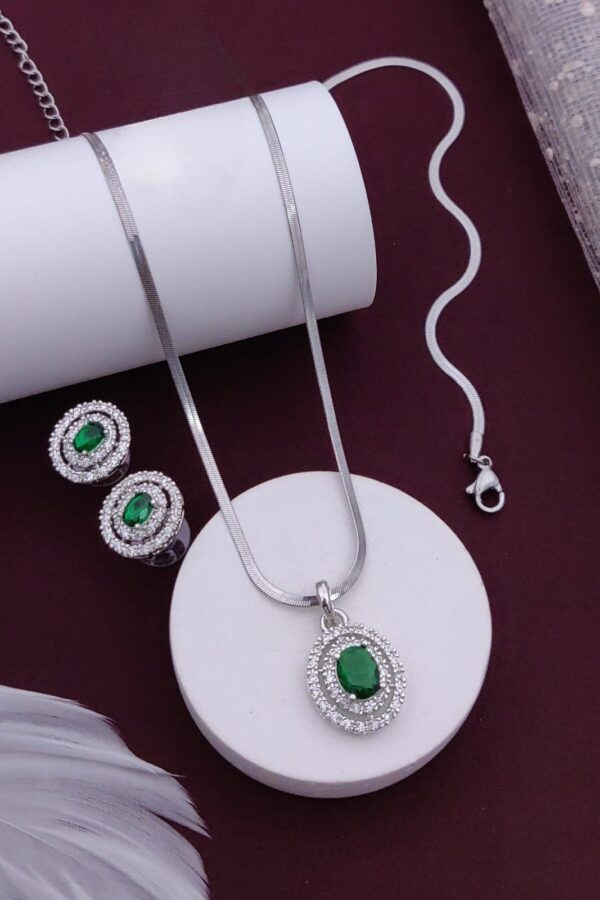 oval cut green AD pendant set