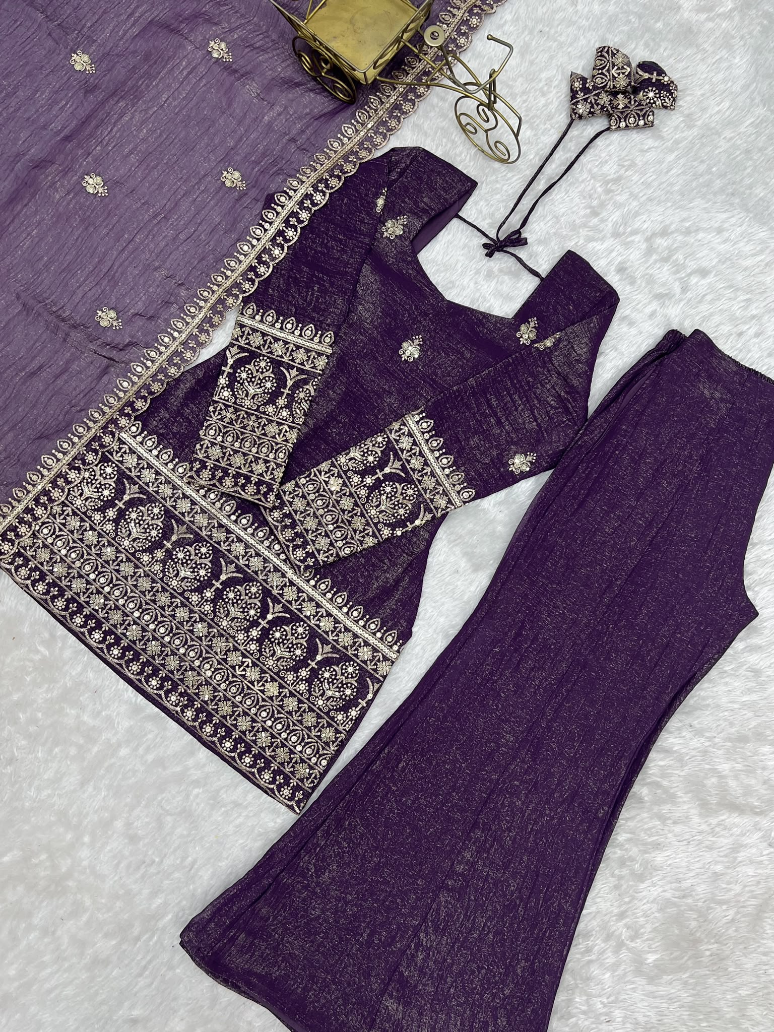 Rakhi Gifts for Sister: Why a Stylish Suit Beats an Envelope of Cash