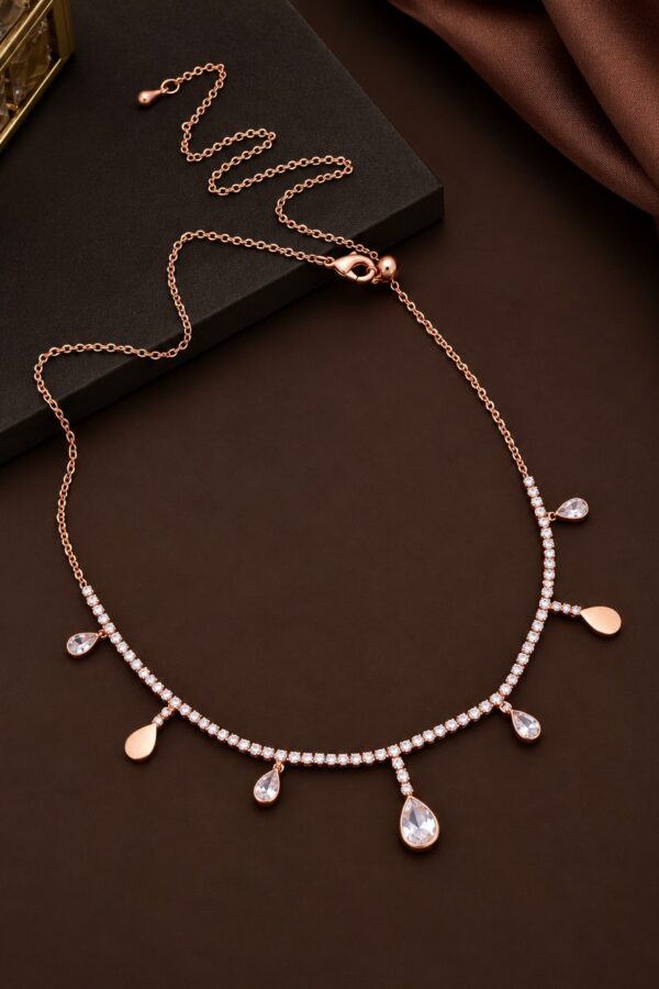 teardrop chain