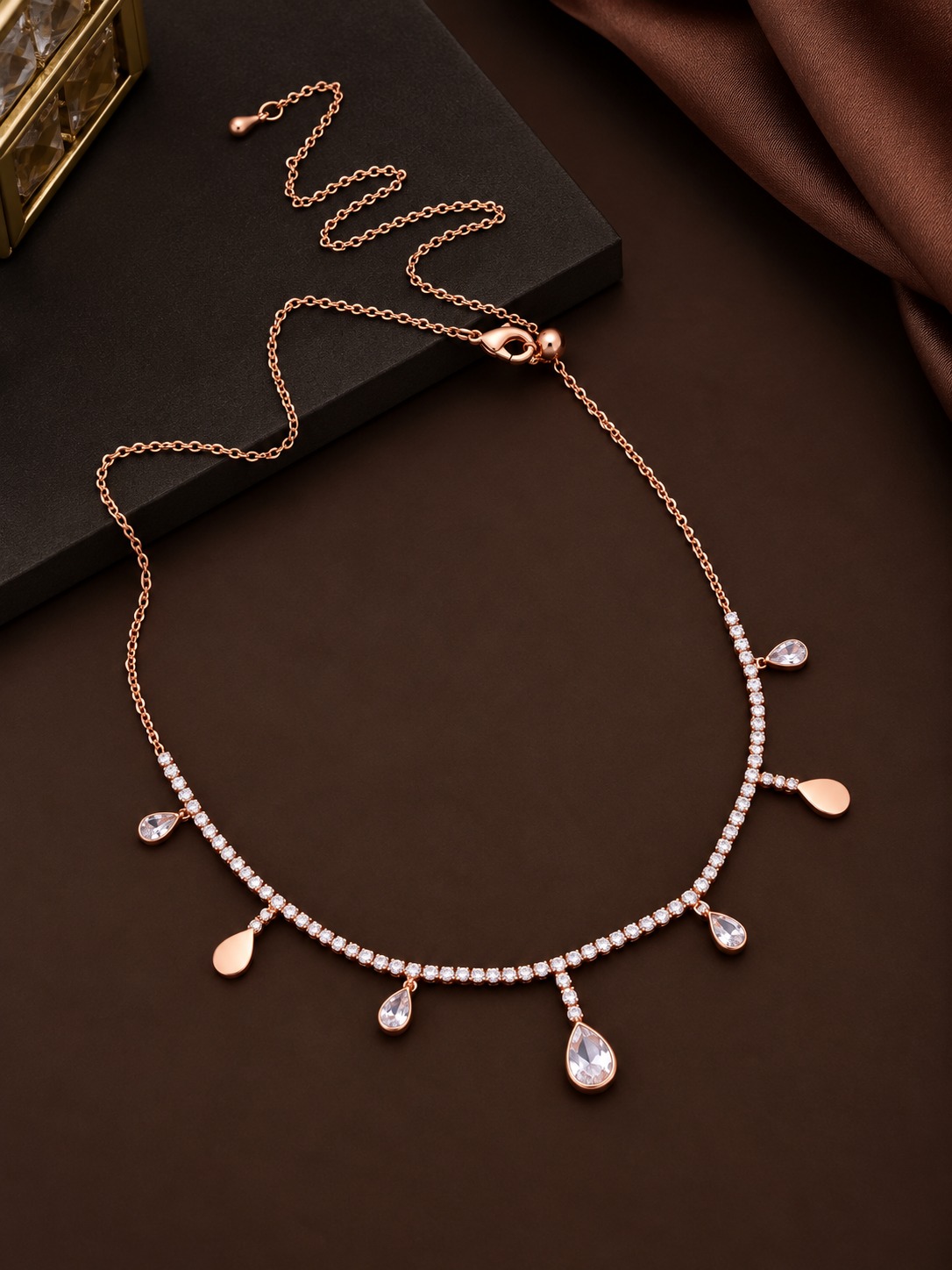 teardrop chain